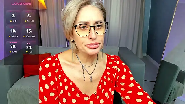 Snapshot of PamellaMurphy chatting on 11-16-25, 06:19 PamellaMurphy online show from 11-16-25, 06:19