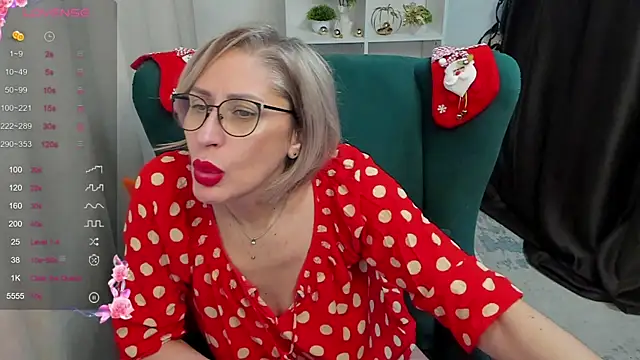 Snapshot of PamellaMurphy chatting on 12-05-25, 06:11 PamellaMurphy online show from 12-05-25, 06:11