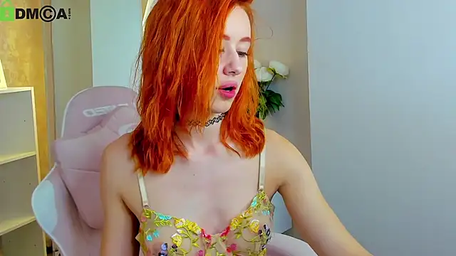 Lisafoxy  online show from 09-12-25, 12:00