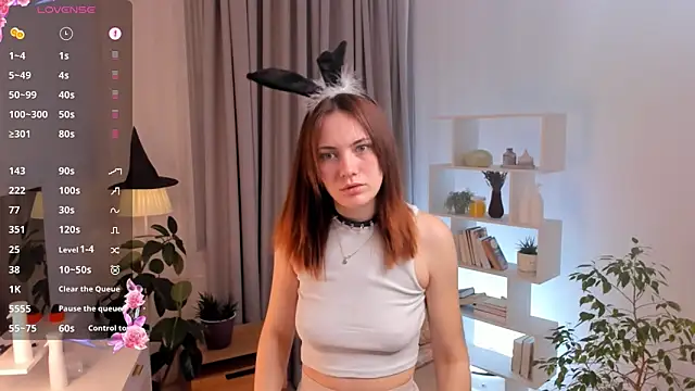 Snapshot of SirenaOstrem chatting on 11-27-25, 11:12 SirenaOstrem online show from 11-27-25, 11:12