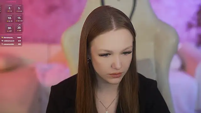 Snapshot of Ella_054 chatting on 09-28-25, 06:30 Ella 054 online show from 09-28-25, 06:30