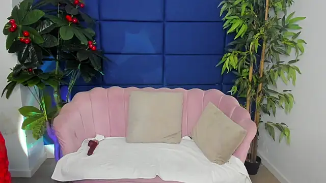 Snapshot of KamaFeels chatting on 11-22-25, 04:55 KamaFeels online show from 11-22-25, 04:55