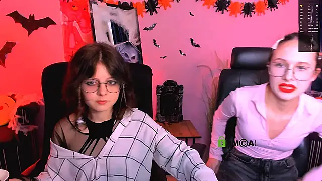 Snapshot of samanta_hotty chatting on 10-27-25, 08:02 samanta hotty online show from 10-27-25, 08:02