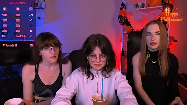 Snapshot of samanta_hotty chatting on 11-02-25, 08:00 samanta hotty online show from 11-02-25, 08:00