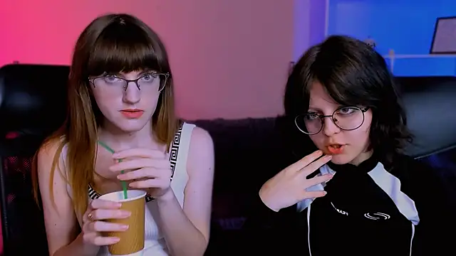 Snapshot of samanta_hotty chatting on 11-30-25, 08:13 samanta hotty online show from 11-30-25, 08:13