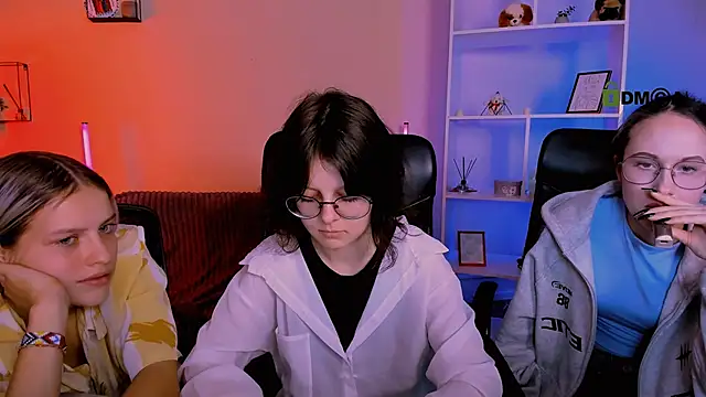 Snapshot of samanta_hotty chatting on 12-02-25, 08:37 samanta hotty online show from 12-02-25, 08:37