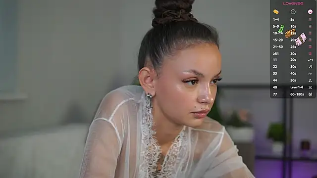 Snapshot of Dubai_Choco chatting on 09-14-25, 07:29 Dubai Choco online show from 09-14-25, 07:29