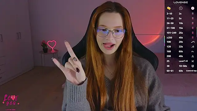 Snapshot of CuteAriel7 chatting on 12-13-25, 07:53 CuteAriel7 online show from 12-13-25, 07:53