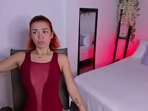 Snapshot of selene_boyer chatting on 10-14-25, 04:19 selene boyer online show from 10-14-25, 04:19