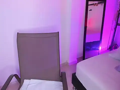 selene boyer online show from 11-19-25, 07:03