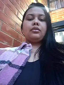 Snapshot of Alessandraa- chatting on 06-20-26, 11:18 Alessandraa- online show from 06-20-26, 11:18