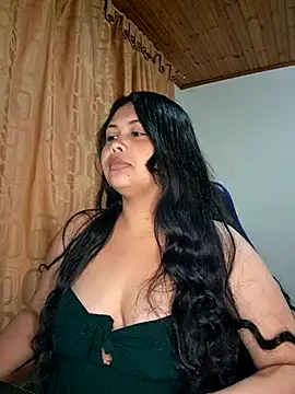 Snapshot of Alessandraa- chatting on 07-19-26, 05:22 Alessandraa- online show from 07-19-26, 05:22