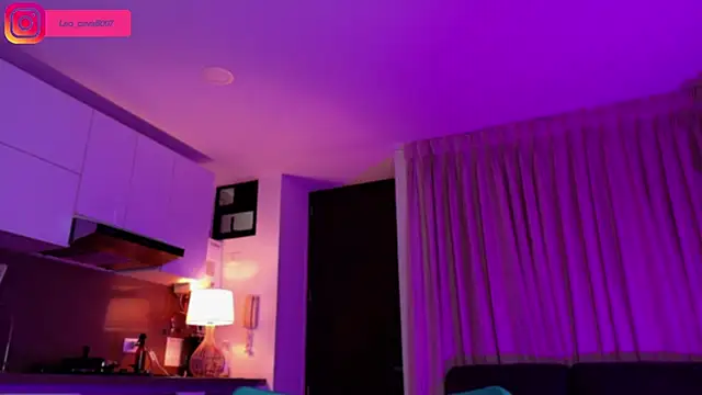 Snapshot of LeoCavalli_ chatting on 09-11-25, 02:28 LeoCavalli online show from 09-11-25, 02:28