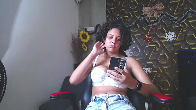 miss leidy  online show from 01-13-26, 05:57