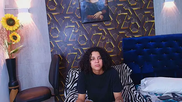 Snapshot of miss_leidy_ chatting on 06-27-26, 03:11 miss leidy online show from 06-27-26, 03:11