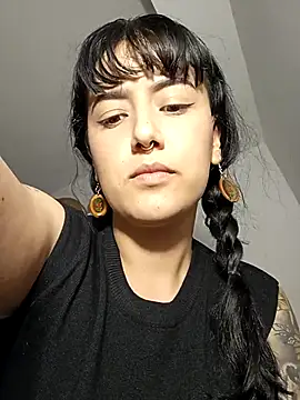 Snapshot of Jinx__x chatting on 11-04-25, 03:49 Jinx x online show from 11-04-25, 03:49