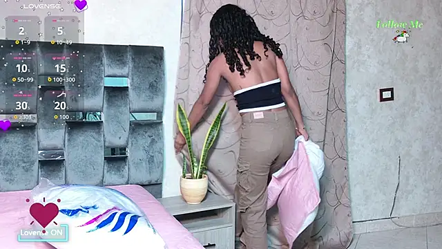 Snapshot of Luna_sophya chatting on 10-14-25, 11:33 Luna sophya online show from 10-14-25, 11:33