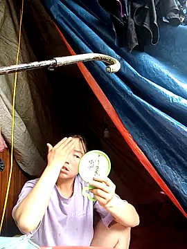 Snapshot of hera-00 chatting on 09-28-25, 12:38 hera-00 online show from 09-28-25, 12:38