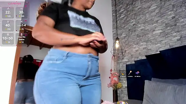 Emily Brown18 online show from 03-19-26, 04:27