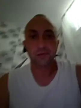 Snapshot of MisterSpeed61 chatting on 07-12-26, 07:10 MisterSpeed61 online show from 07-12-26, 07:10