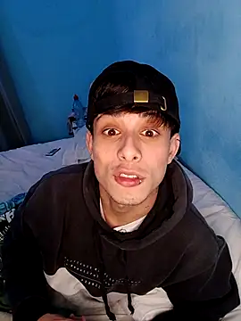 matiatr1112 online show from 11-13-25, 05:39