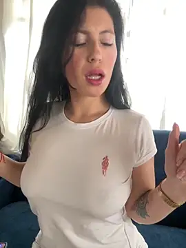 Mia salinass online show from 09-09-25, 06:29