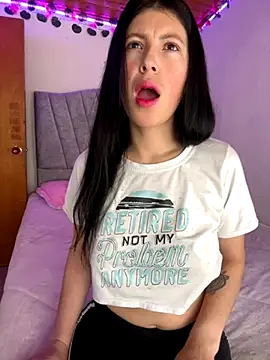 Mia salinass online show from 09-26-25, 05:06