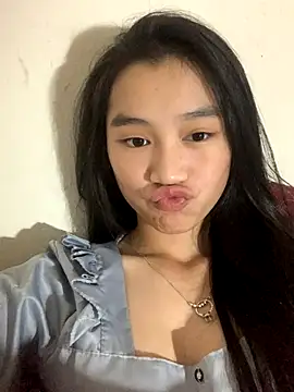 Snapshot of -Lie-06 chatting on 09-20-25, 06:25 -Lie-06 online show from 09-20-25, 06:25