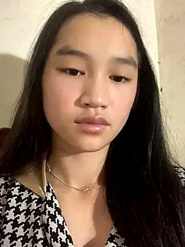 Snapshot of -Lie-06 chatting on 10-02-25, 04:41 -Lie-06 online show from 10-02-25, 04:41