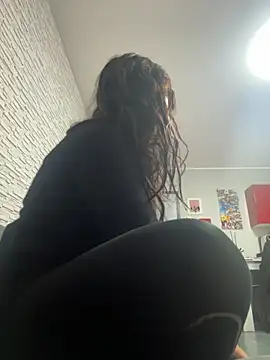 BabyLeopard online show from 11-24-25, 01:55