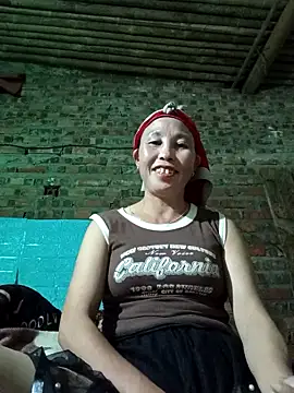 me-cute online show from 10-13-25, 01:00