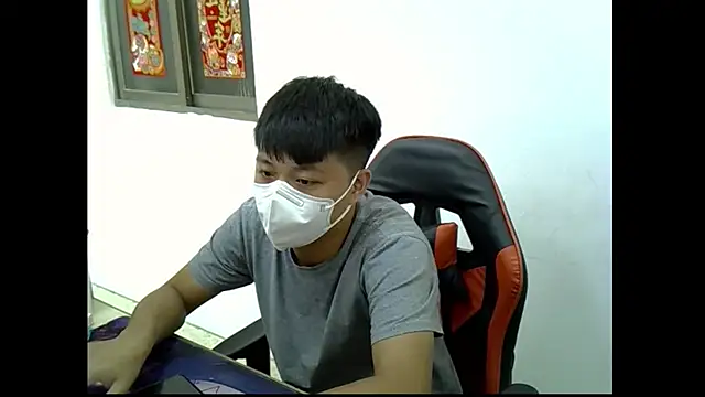 zhu000000 online show from 10-01-25, 05:24