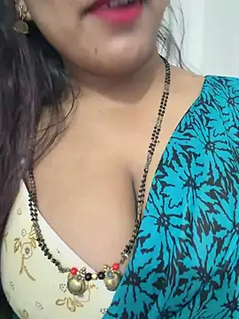 Snapshot of Shneeha_le chatting on 06-05-26, 06:02 Shneeha le online show from 06-05-26, 06:02