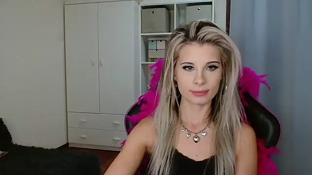 KristineGlow online show from 10-21-25, 06:19