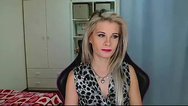 KristineGlow online show from 02-03-26, 07:13