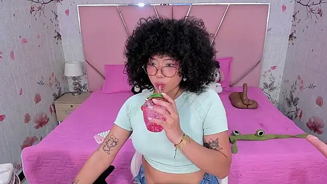 SafiroAgataaa online show from 12-21-25, 07:54