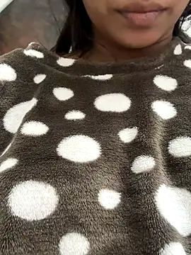 Snapshot of HeerStd chatting on 11-16-25, 04:29 HeerStd online show from 11-16-25, 04:29