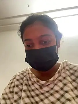 Snapshot of HeerStd chatting on 12-23-25, 10:13 HeerStd online show from 12-23-25, 10:13