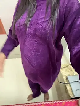 Snapshot of HeerStd chatting on 03-02-26, 08:10 HeerStd online show from 03-02-26, 08:10