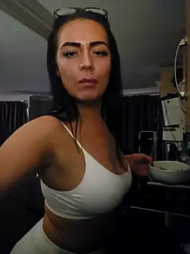 KissMeKylie online show from 11-07-25, 11:05