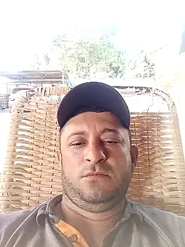 Snapshot of arnaldof50 chatting on 10-06-25, 12:24 arnaldof50 online show from 10-06-25, 12:24