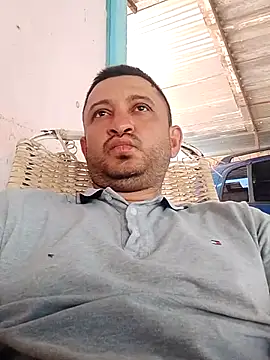 Snapshot of arnaldof50 chatting on 04-12-26, 12:21 arnaldof50 online show from 04-12-26, 12:21