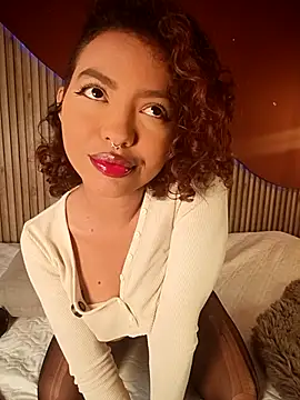 Nina Kinky online show from 11-08-25, 01:00