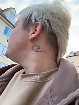 Rozendefotz online show from 11-28-25, 07:44