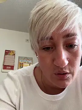 Rozendefotz online show from 03-12-26, 02:01