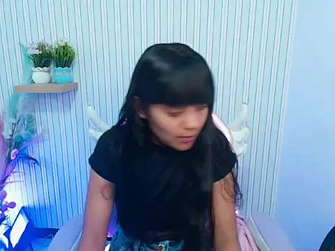 Snapshot of kataleya__18 chatting on 01-13-26, 12:54 kataleya 18 online show from 01-13-26, 12:54