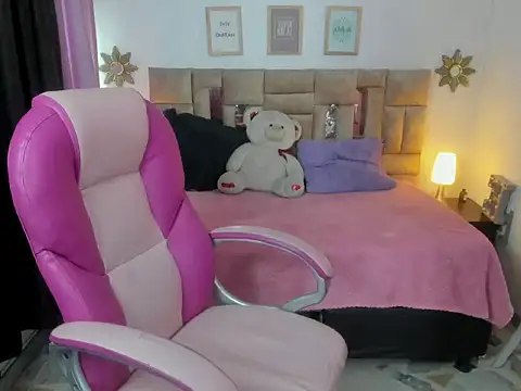 Snapshot of kataleya__18 chatting on 01-14-26, 07:52 kataleya 18 online show from 01-14-26, 07:52