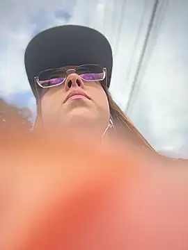 Tamara valentine online show from 11-24-25, 08:30