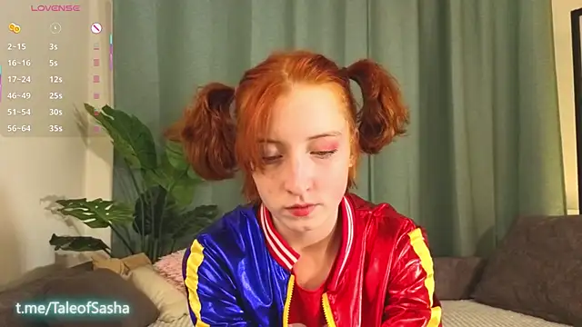 JuanaFriesz online show from 10-31-25, 07:20