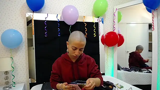 LunaRichy  online show from 09-25-25, 12:53